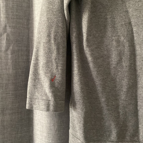 Gray 3/4 sleeve shirt. Very soft - Picture 3 of 3